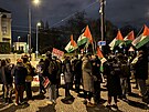 Ped izraelskou ambasádou v Praze probhla propalestinská demonstrace....