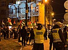 Ped izraelskou ambasádou v Praze probhla propalestinská demonstrace....