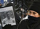 Alexeje Navalného uctili lidé po celém svt, na snímku pietní akce v Montréalu...