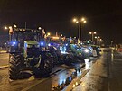 Z Hradce Králové vyrazilo deset traktor.