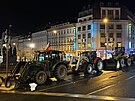 Do Prahy dorazily první traktory.