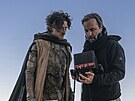 Timothee Chalamet a reisér Denis Villeneuve pi natáení filmu Duna: ást druhá