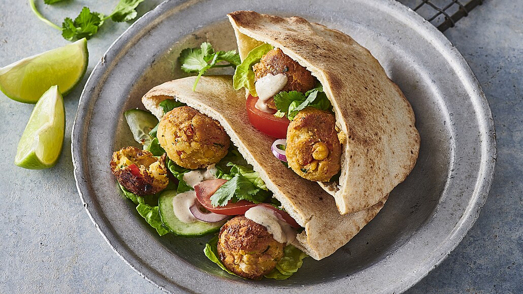 Falafel s omákou tahini