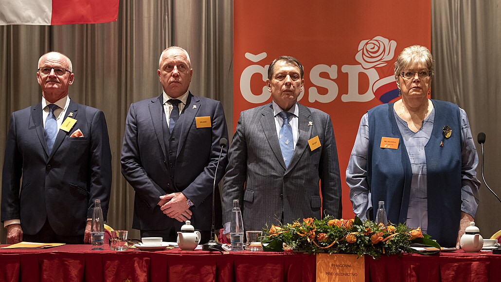 Sjezd �eské suverenity sociální demokracie, která se rozhodla vzít si zna�ku...