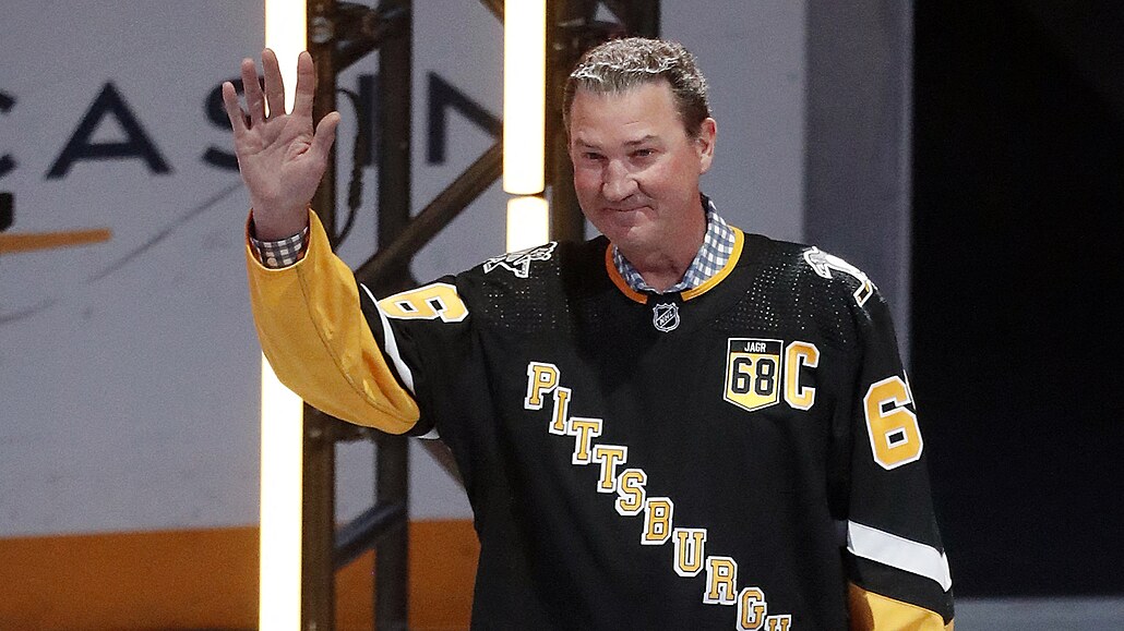 Mario Lemieux b�hem velkého ve�era Jaromíra Jágra v Pittsburghu