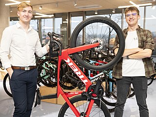 Dominik Petrnouek (vlevo) a Jakub Rika z Cyklistickey - nejvtí komunity...