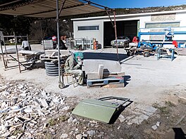 M�sto Imotski na jihu Chorvatska nechalo vytesat kamennou repliku vozu...