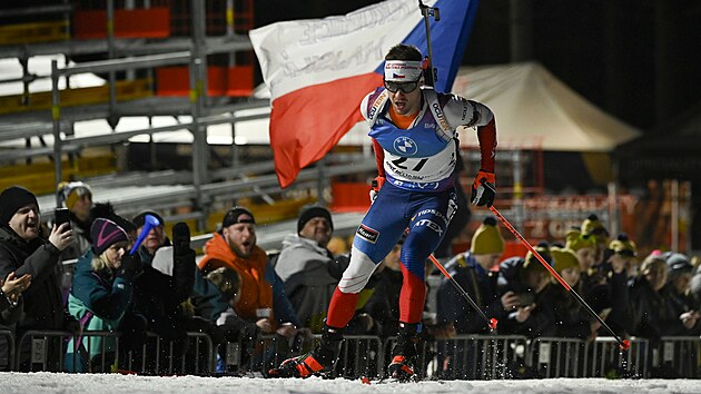 V mu�sk� kategorii m�l nejhlasit�j�� podporu od fanou�k� kolem trati �esk� z�vodn�k Michal Kr�m��.