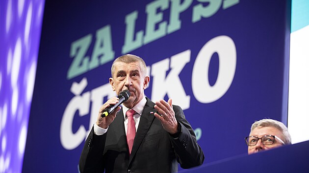 Andrej Babiš na volebním sněmu ANO