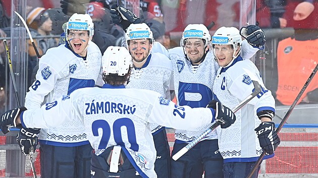Plzeň'den hokey oyuncuları Klingenthal'de Karlovy Vary derbisinde açık havada kazandı