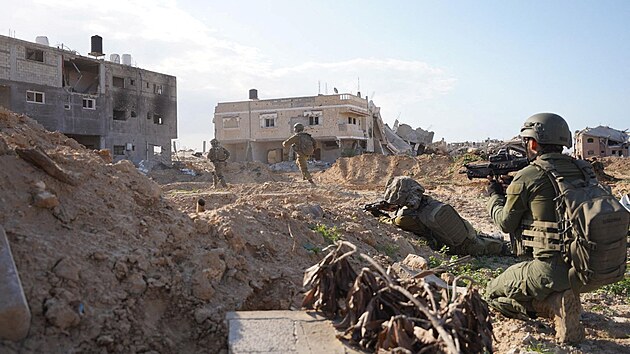 Izraelští vojáci v Pásmu Gazy (17. února 2024)