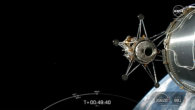 Odd�len� m�s��n�ho landeru spole�nosti  Intuitive Machines od horn�ho stupn� nosi�e Falcon 9.