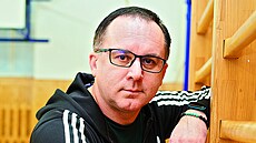 Ji�í shodil za 4 m�síce 13 kilogram� a sna�í se váhu stále udr�et.