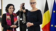 Belgická ministryn� zahrani�í Hadja Lahbibová a vdova po Alexeji Navalném...