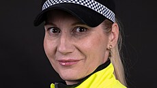 Irena Seifertová se za uniformu nestydí, nosí ji naopak velice ráda. Mluv�í...