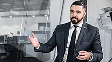 Slovenská vláda navrhla jako nového �éfa civilní tajné slu�by SIS nám�stka...