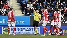 Kry�tof Dan�k z Pardubic dostal �lutou kartu.