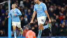 Rodrigo Hernández Cascante z Manchesteru City slaví vyrovnávací gól v utkání...