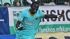 První zápas v eské lize si slávista El Hadji Malick Diouf osladil gólem.