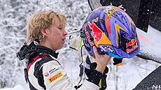 Kalle Rovanperä kon�í svou ú�ast ve �védské rallye a odkládá p�ílbu.