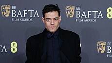 Rami Malek na udílení cen BAFTA (Londýn, 18. února 2024)