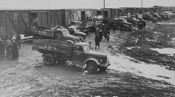 Sovětské deportace obyvatelstva severního Kavkazu v roce 1944.