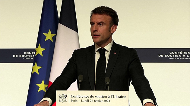 Západní síly na frontě by znamenaly vyhlášení války Rusku, říká analytik o Macronových slovech