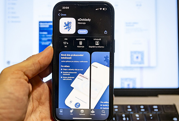 Elektronickou občanku má v mobilu už 292 tisíc lidí, přibudou ověřovatelé