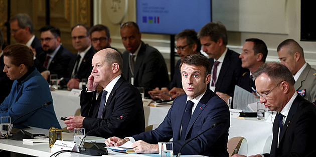EU poslala jen třetinu slíbené munice, řekl Zelenskyj. Summit řeší další pomoc