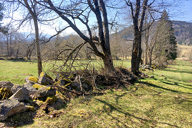 Stopka pro nové apartmány v srdci Šumavy. Kraj přestavbu kasáren znovu odmítl