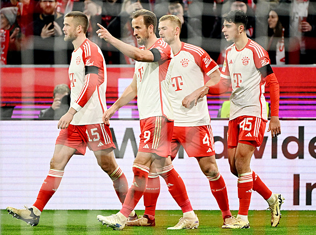 Bayern mířil za další ztrátou, v nastavení ho proti Lipsku spasil Kane