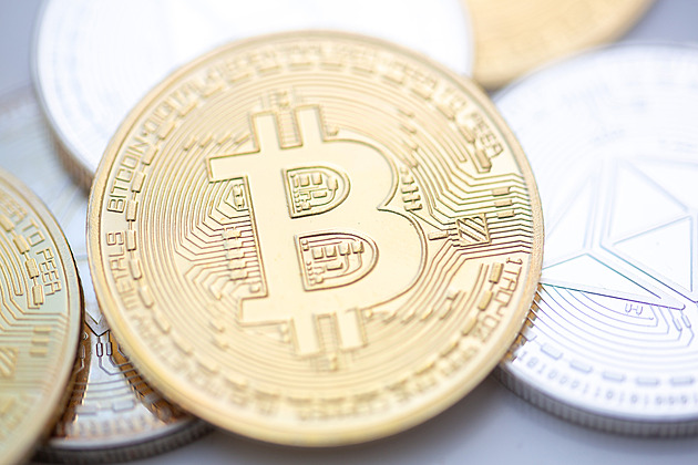 Bitcoin vystoupil na nový rekord, nejznámější kryptoměna překonala 72 tisíc dolarů