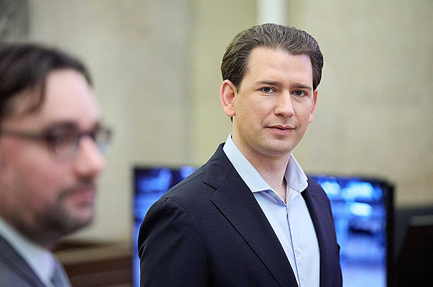 Exkancléř Kurz v parlamentu vypovídal křivě, rozhodl soud a udělil podmínku