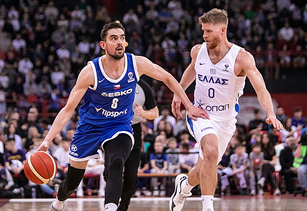 Na úvod bojů o EuroBasket prohra o osm bodů. Češi padli v bouřlivé řecké vřavě