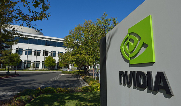 Po raziích obvinění. Francie podezírá výrobce čipů Nvidia z nekalých praktik