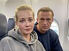 Alexej Navalnyj a jeho ena Julija se vrací z Nmecka do Moskvy. (17. ledna...
