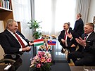 Bývalý prezident Milo Zeman se setkal s lídry V4 Viktorem Orbánem a Robertem...