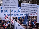 Protestn mtink asi dvou tiscovek zamstnanc ostravsk huti Liberty ped...