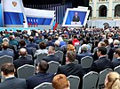 Pohled z publika na ruského prezidenta Vladimira Putina pi projevu (29. února...