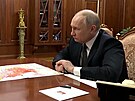 Ruský ministr obrany Sergej ojgu (vlevo) a ruský prezident Vladimir Putin