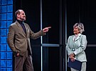 Pavel Oubram a Daniela Bambasov� v p�edstaven� Beckham v Jiho�esk�m divadle