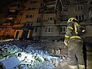 Ruské drony zasáhly obytnou budovu v ukrajinském Dnipru. (23. února 2024)