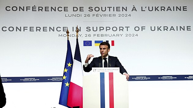 Emmanuel Macron na pask konferenci o pomoci Ukrajin (26. nora 2024)