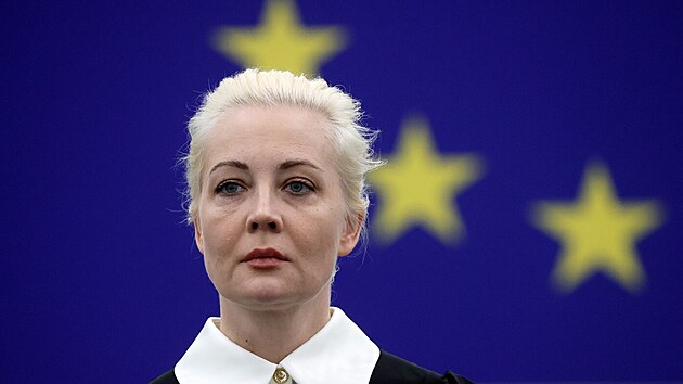 Vdova po ruskm opozinkovi Alexeji Navalnm Julia vystoupila v Evropskm parlamentu. (28. nora 2024)