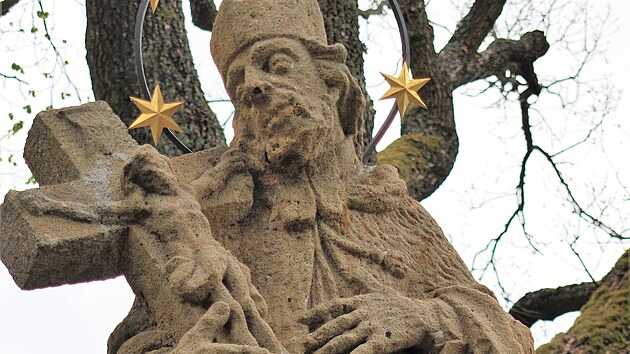 Tak pamtkov chrnn socha svatho Jana Nepomuckho musela projt restaurovnm.