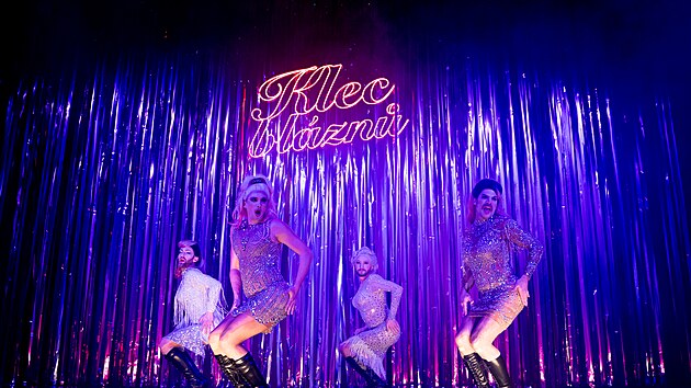 Jan Grundman, Jan Mansfeld, David Pun�och�� a Jakub Tvrd�k v p�edstaven� Klec bl�zn�