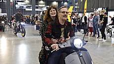 Zahájení Motosalonu se na brnnském výstaviti zúastnil i herec David Matásek.