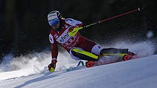Rakušan Manuel Feller na trati slalomu v Palisades Tahoe