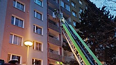 Zásah hasičů na chomutovském sídlišti Zahradní. (20. února 2024)