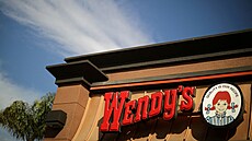Pobo�ka rychlého ob�erstvení Wendy's v Los Angeles v Kalifornii (7. listopadu...